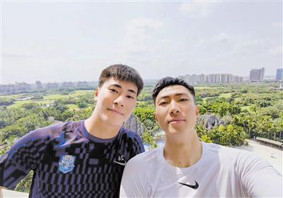 交换两个姐妹