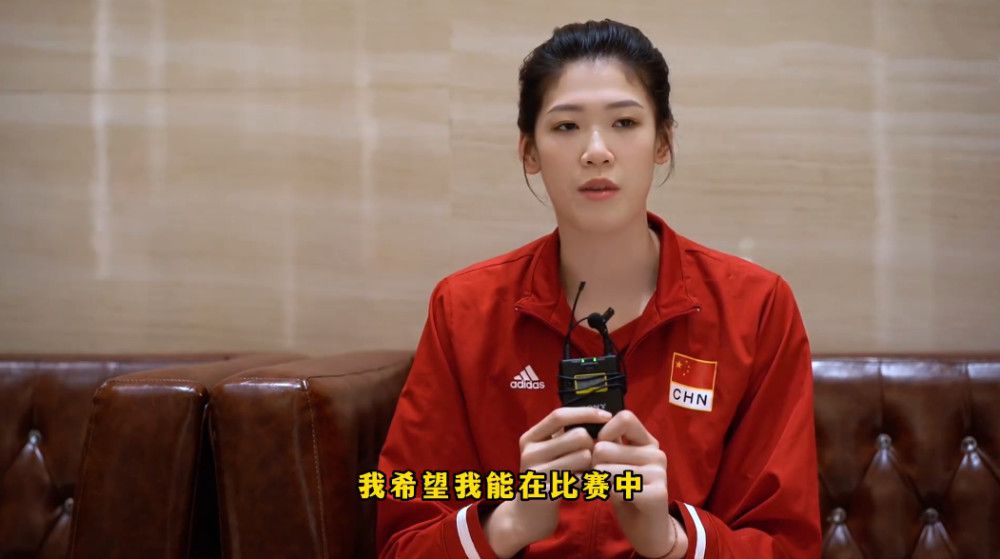 被老板诱惑的女演员志愿生