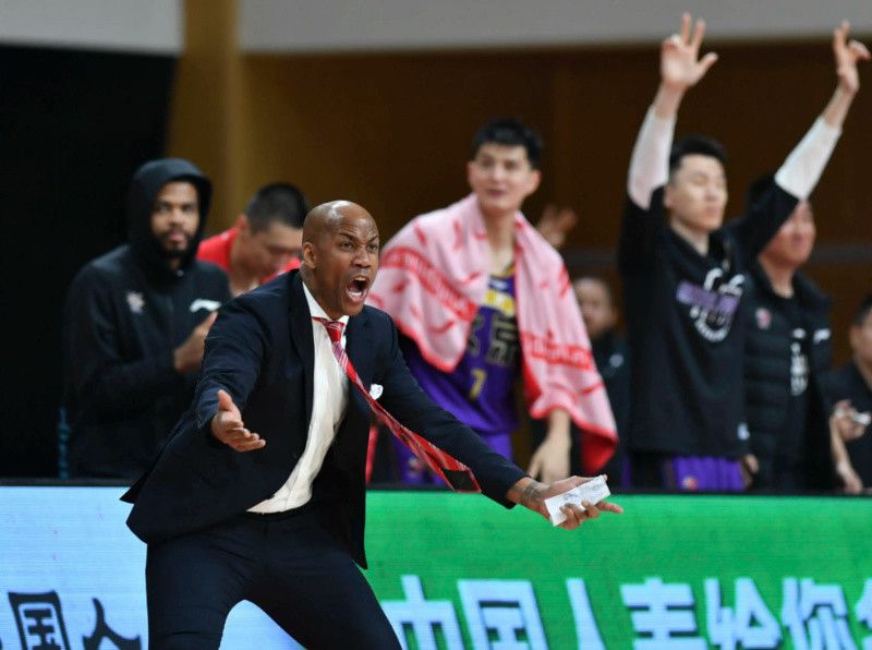 色月丁香