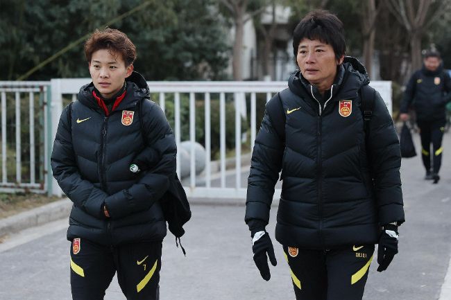 女人偷人自述高潮